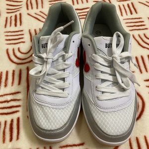 Brand new shoe size 43